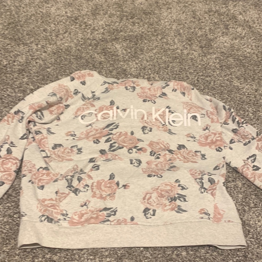 Calvin Klein sweatshirt